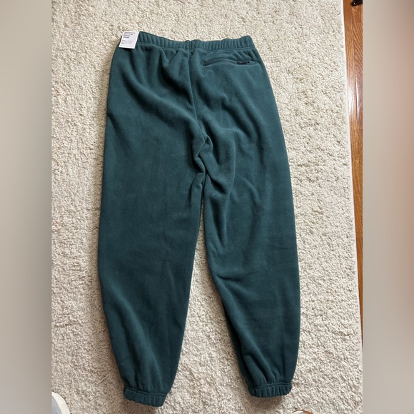 Men’s Size Medium Nike Club Fleece Joggers NWT - Picture 8 of 8